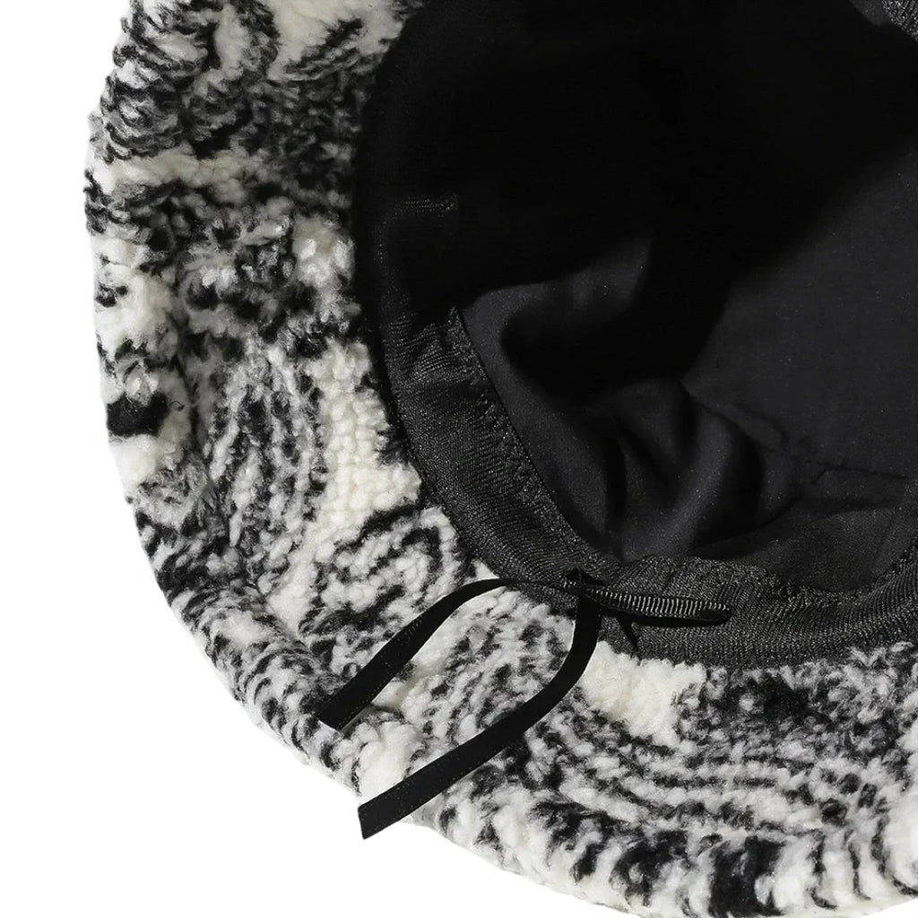 Winter Leaves Fur Bucket Hat